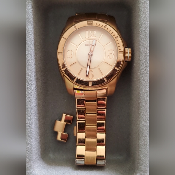 Rose Gold Tommy Hilfiger Watch - Picture 8 of 8